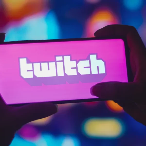 Twitch: CEO anuncia cambios en el sistema de baneos y suspensión de la plataforma